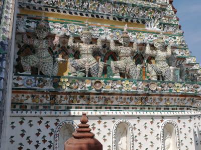 Wat Arun - Remple of the Dawn