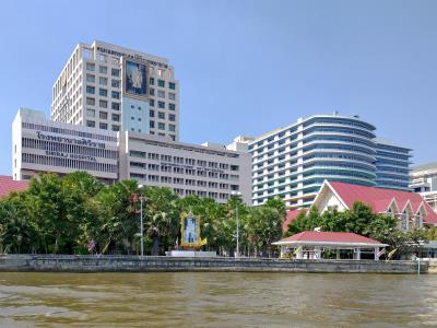 by Chao Phraya River