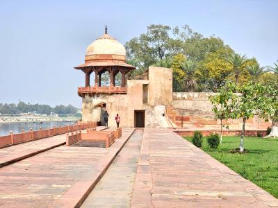 Itimad-ud-Daulah's Tomb - Baby Taj