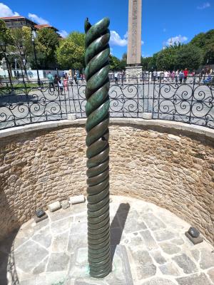 The Serpent Column