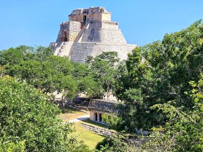 Uxmal - view from hilltop by the House of the Turtles