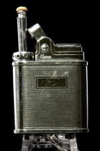 Uranus Telescoping Cigarette / Pipe Lighter