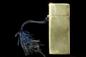 Penguin No 700 Lighter