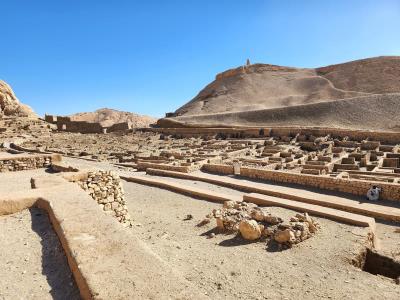 Deir El Medina - village