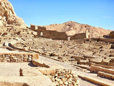 Deir El Medina - village