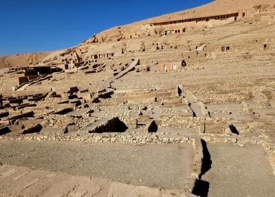 Deir El Medina - village