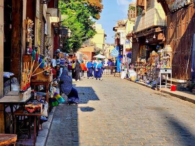 Scenes on Al-Mu'izz Street