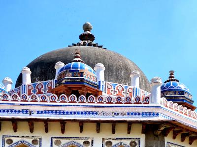 Isa Kahn Tomb