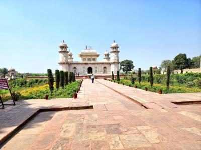 Itimad-ud-Daulah's Tomb - Baby Taj
