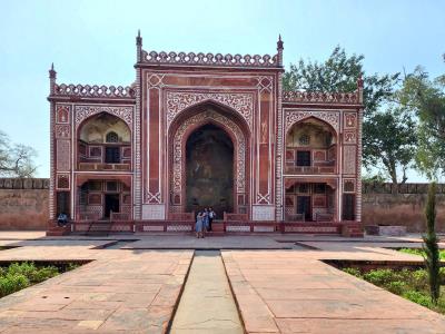 Itimad-ud-Daulah's Tomb - Baby Taj