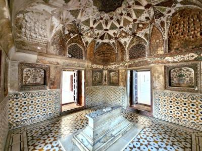 Itimad-ud-Daulah's Tomb - Baby Taj