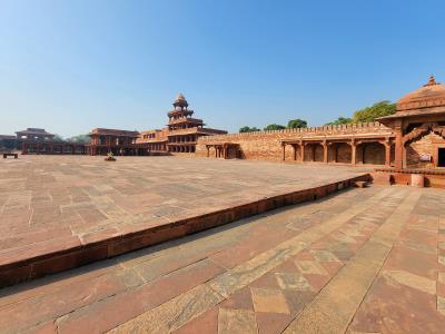 The Pachisi Court