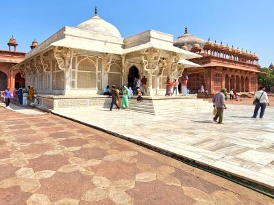Tomb of Salim Chishti
