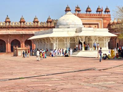 Tomb of Salim Chishti