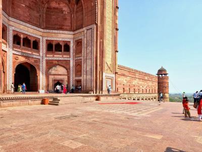 Buland Darwaza