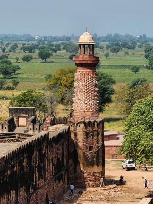 Hiran Minar - Elephant Tower
