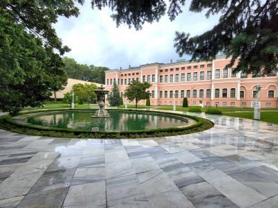 Dolmabahe Palace