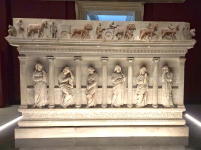 Sarcophagus of the Mourning Women