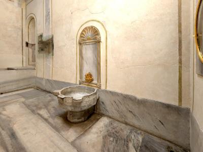 Royal Bathroom