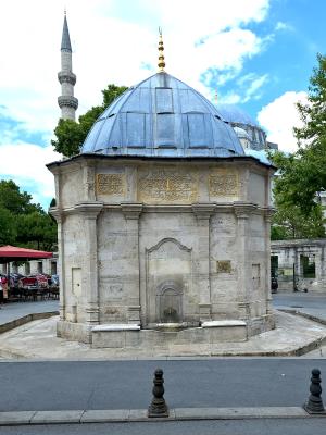 Suleymaniye Meydan Cesmesi