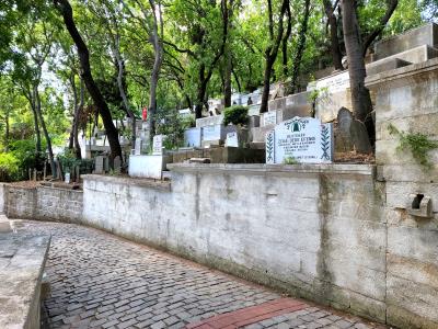 Eyup Sultan Mezarligi (Cemetery)