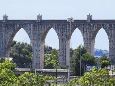 Águas Livres Aqueduct