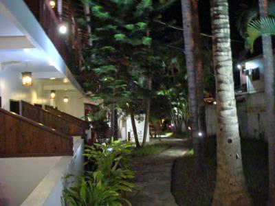 Roatan Dive Resort
