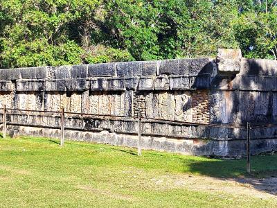 Platform of Eagles and Jaguarsr