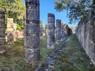 Square of the Thousand Columns