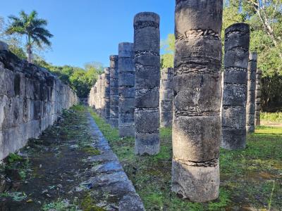 Square of the Thousand Columns